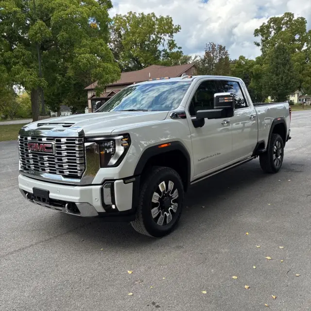 2025 GMC Sierra 3500 Denali