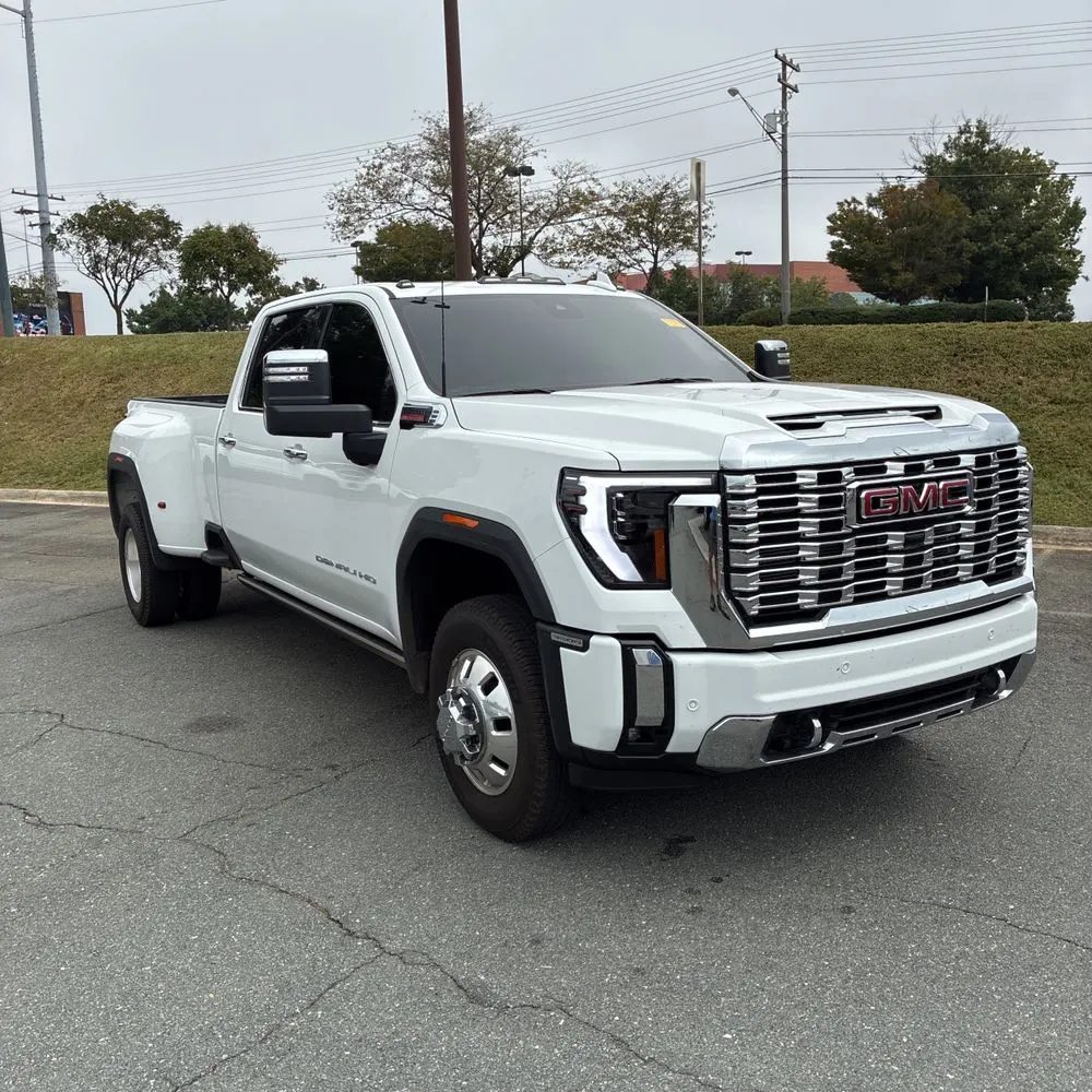 2025 GMC Sierra 3500HD Denali