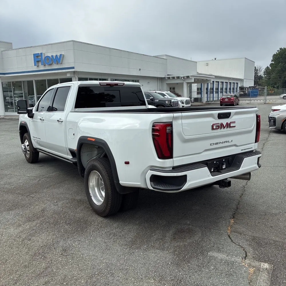 2025 GMC Sierra 3500HD Denali