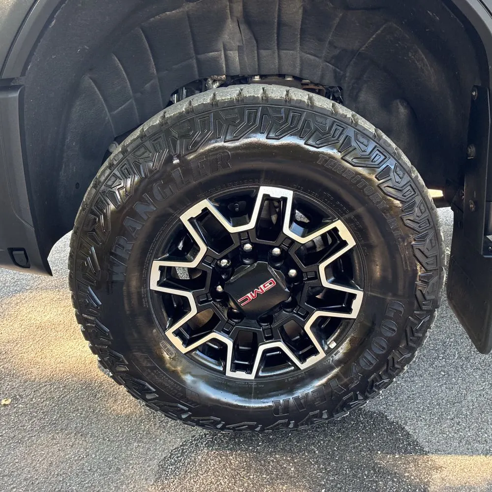 2025 GMC Sierra 2500 AT4X