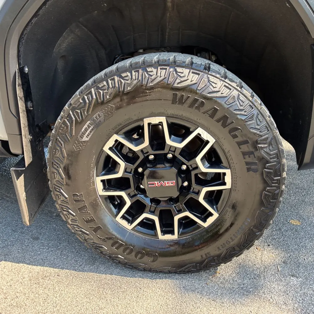 2025 GMC Sierra 2500 AT4X