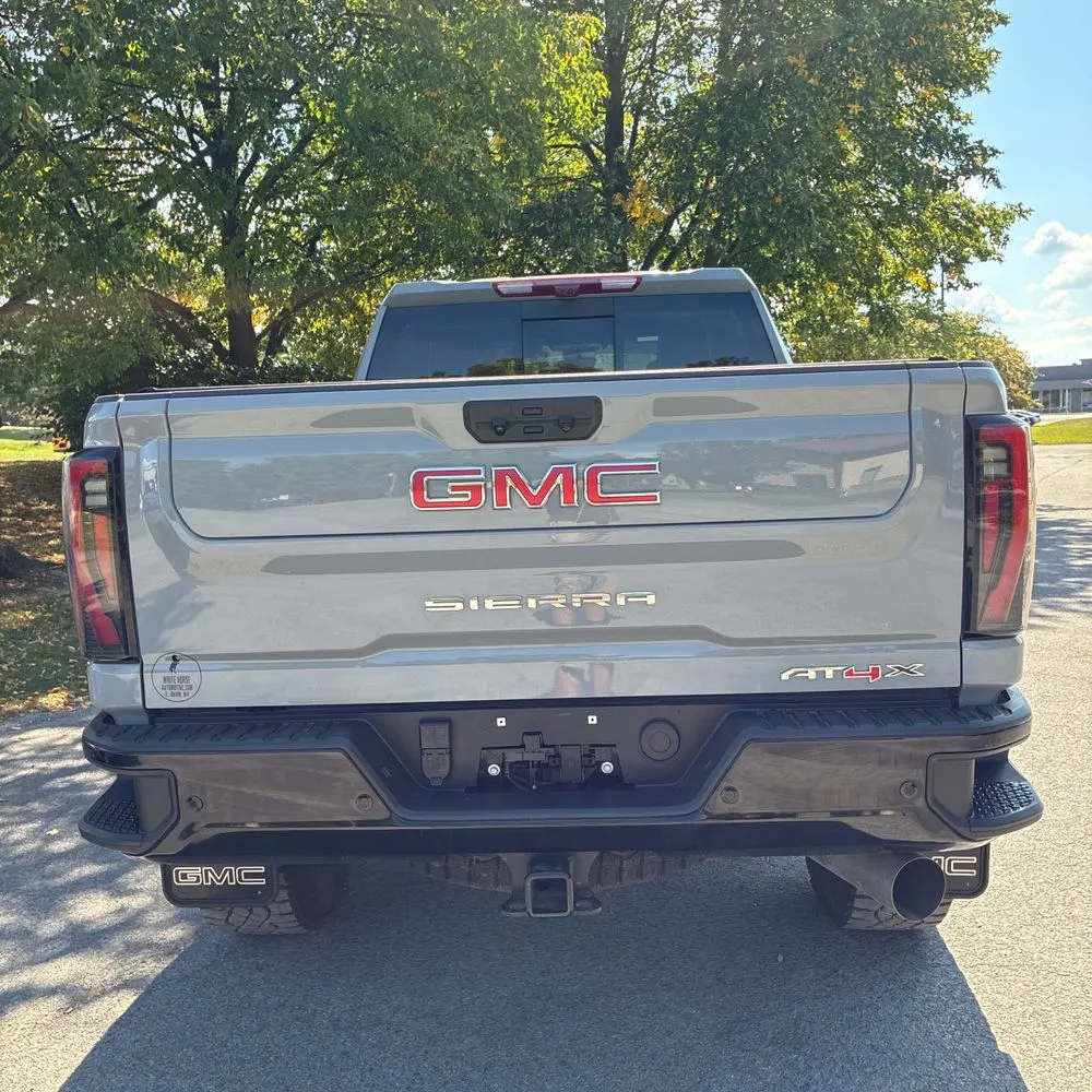 2025 GMC Sierra 2500 AT4X