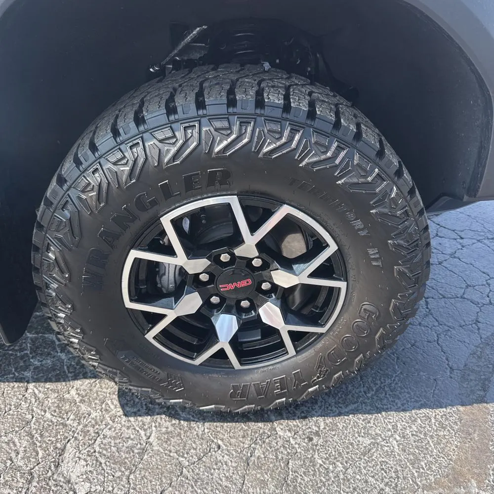 2024 GMC Canyon AT4X