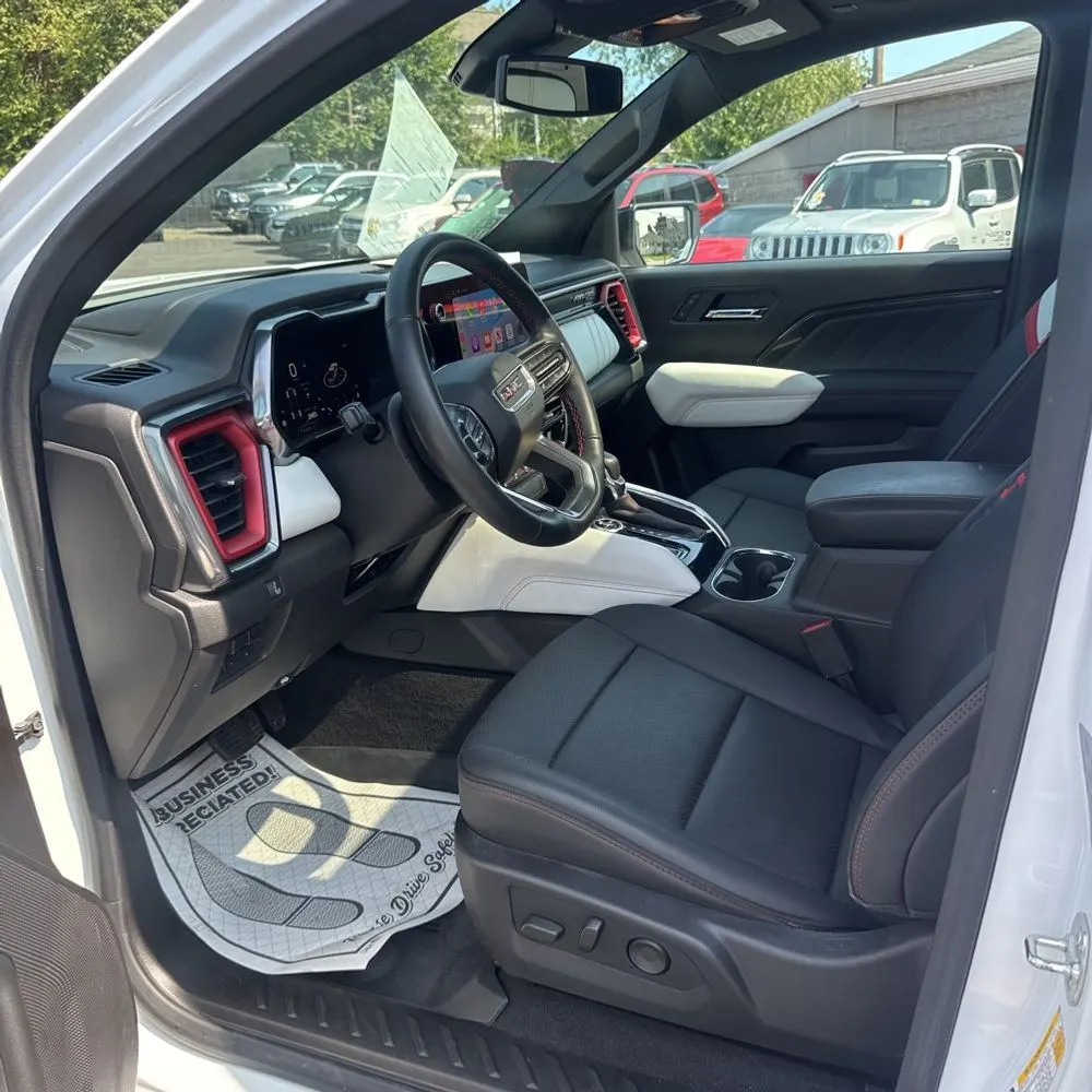 2024 GMC Canyon AT4X
