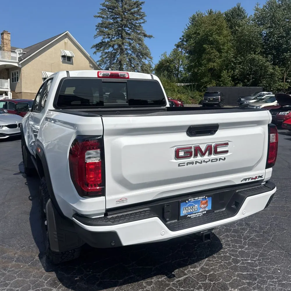2024 GMC Canyon AT4X