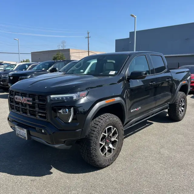 2023 GMC Canyon AT4X