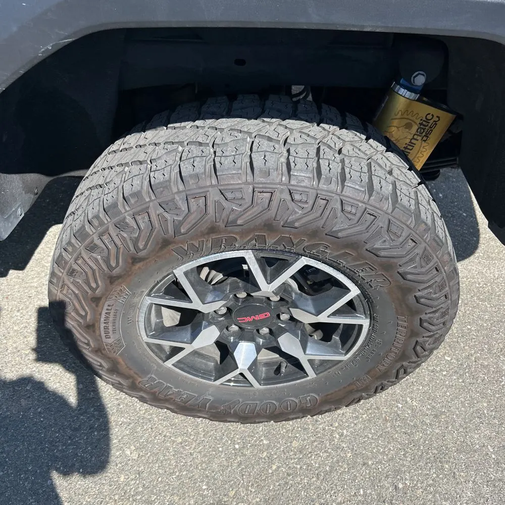 2023 GMC Canyon AT4X