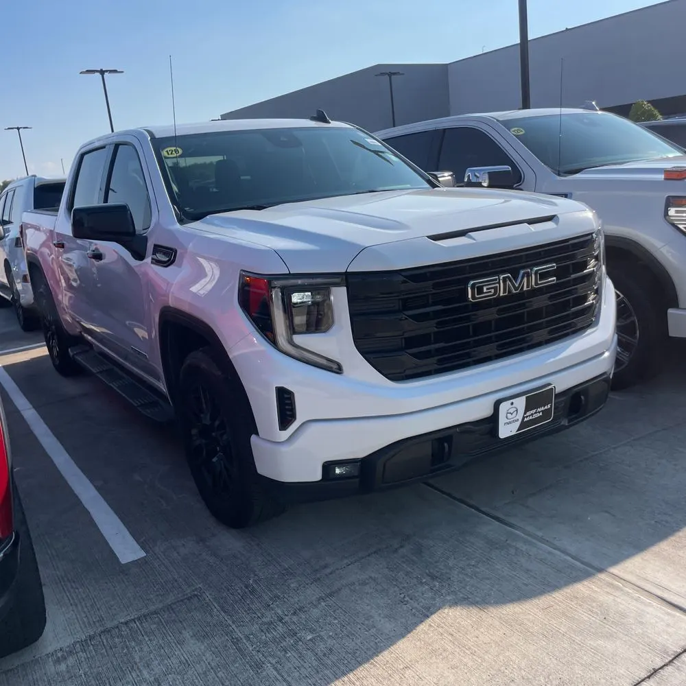 2024 GMC Sierra 1500 Elevation