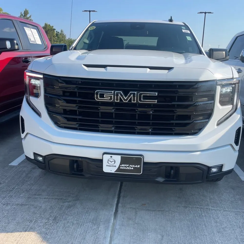 2024 GMC Sierra 1500 Elevation