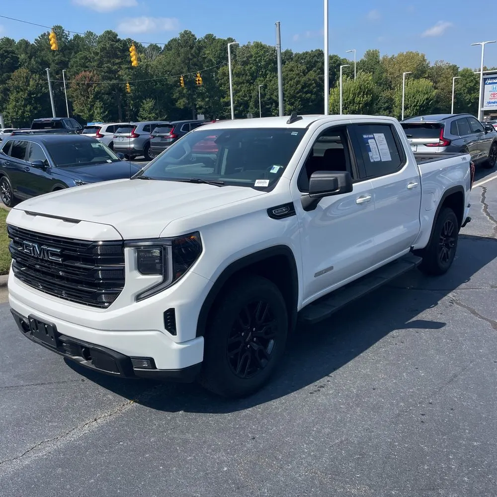 2023 GMC Sierra 1500 Elevation
