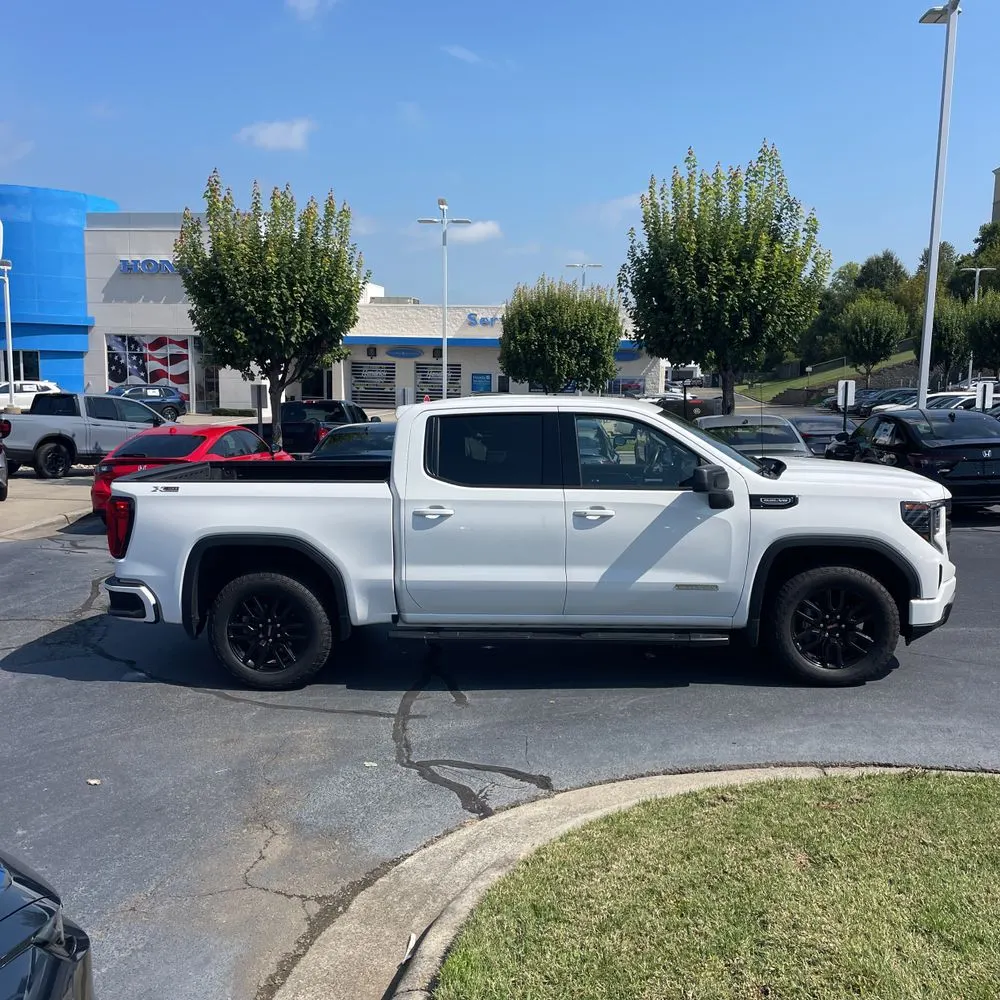 2023 GMC Sierra 1500 Elevation