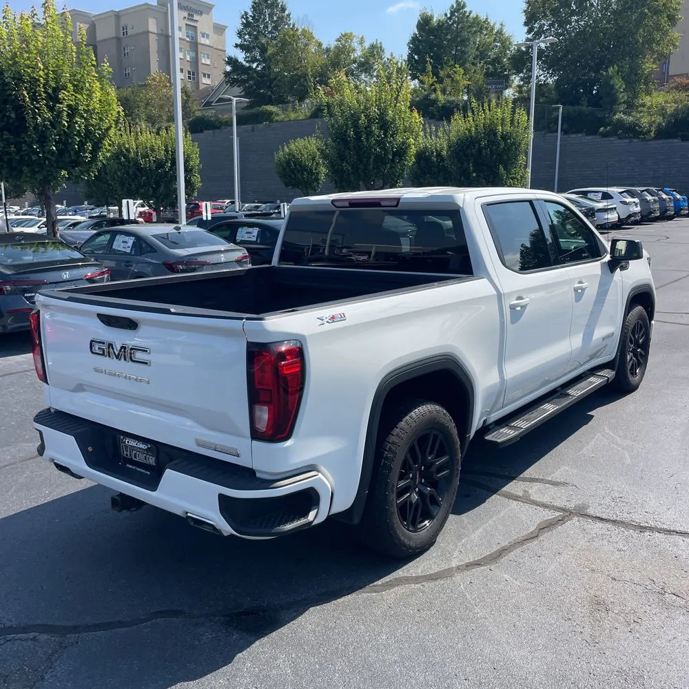 2023 GMC Sierra 1500 Elevation