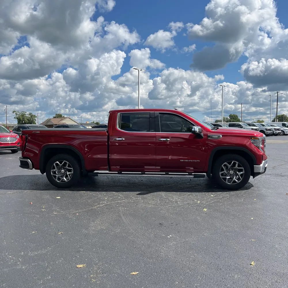 2024 GMC Sierra 1500 SLT