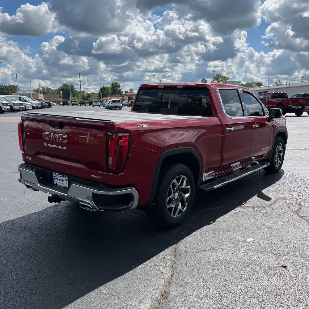 2024 GMC Sierra 1500 SLT