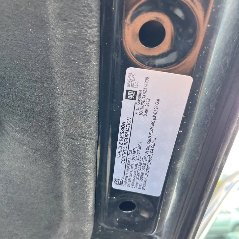 2025 GMC Sierra 1500 SLT