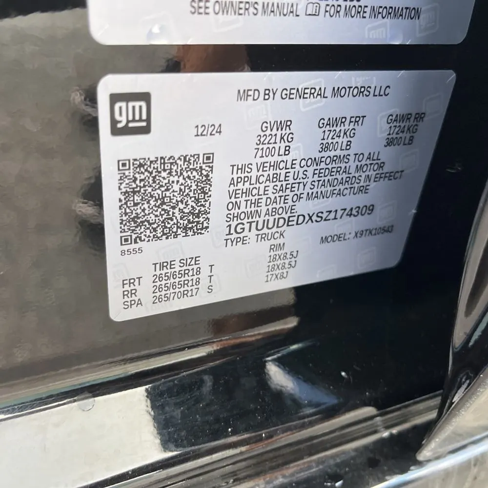 2025 GMC Sierra 1500 SLT