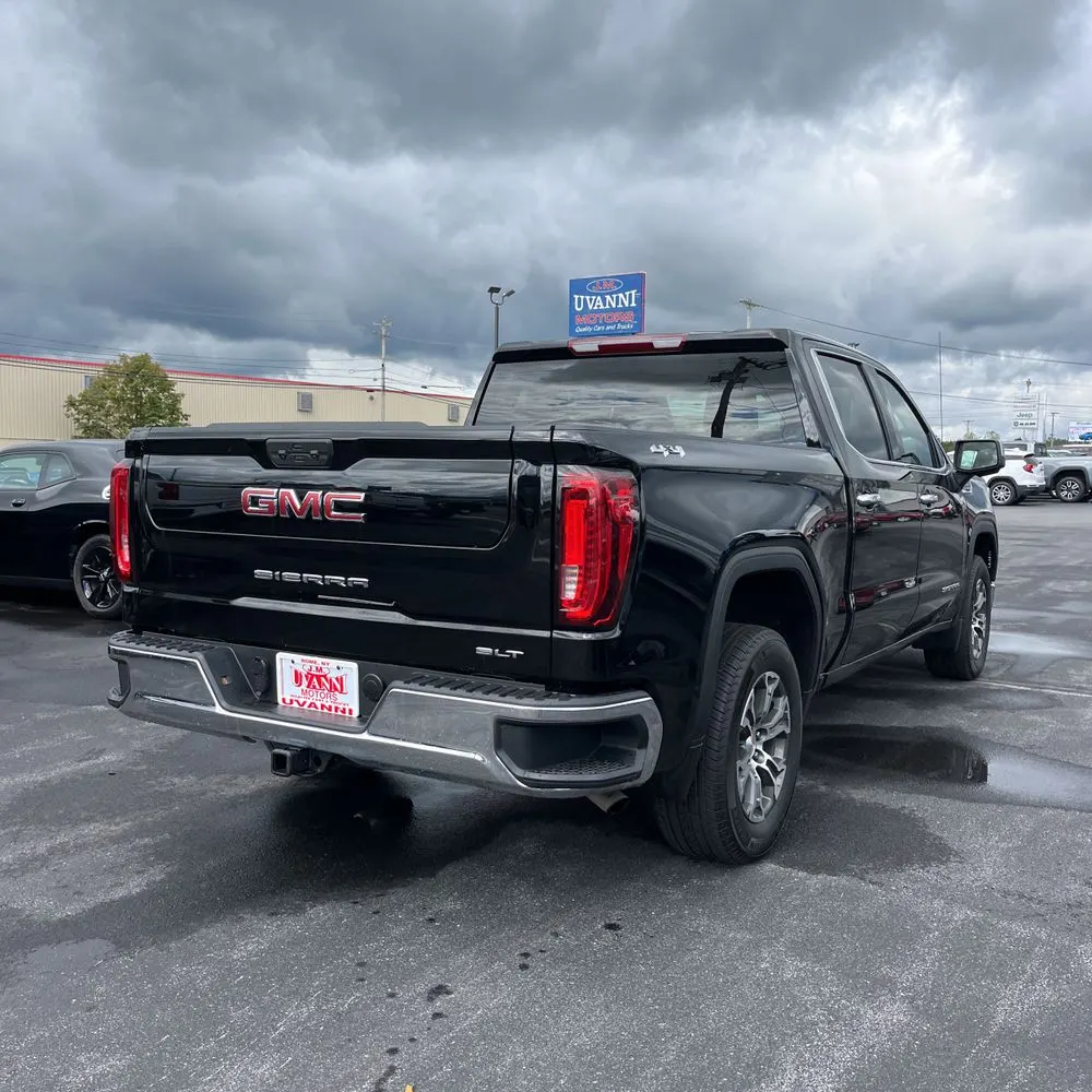 2025 GMC Sierra 1500 SLT