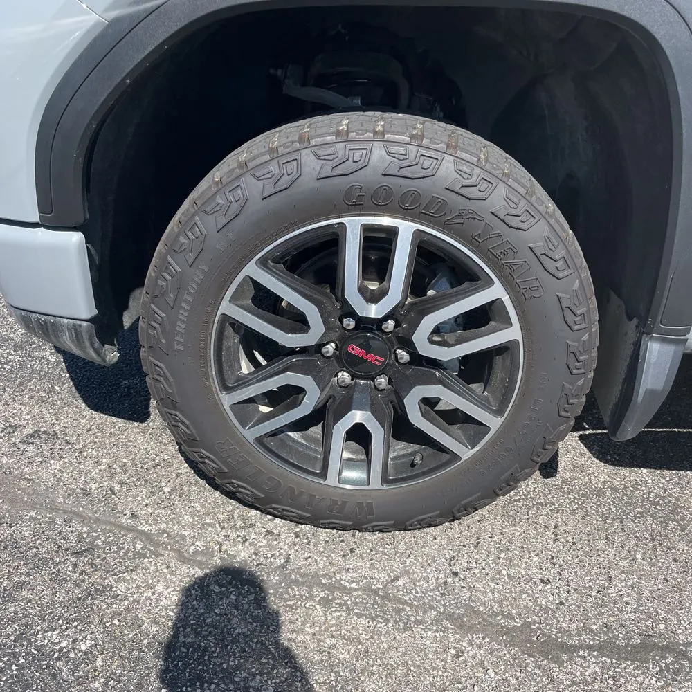 2024 GMC Sierra 1500 AT4