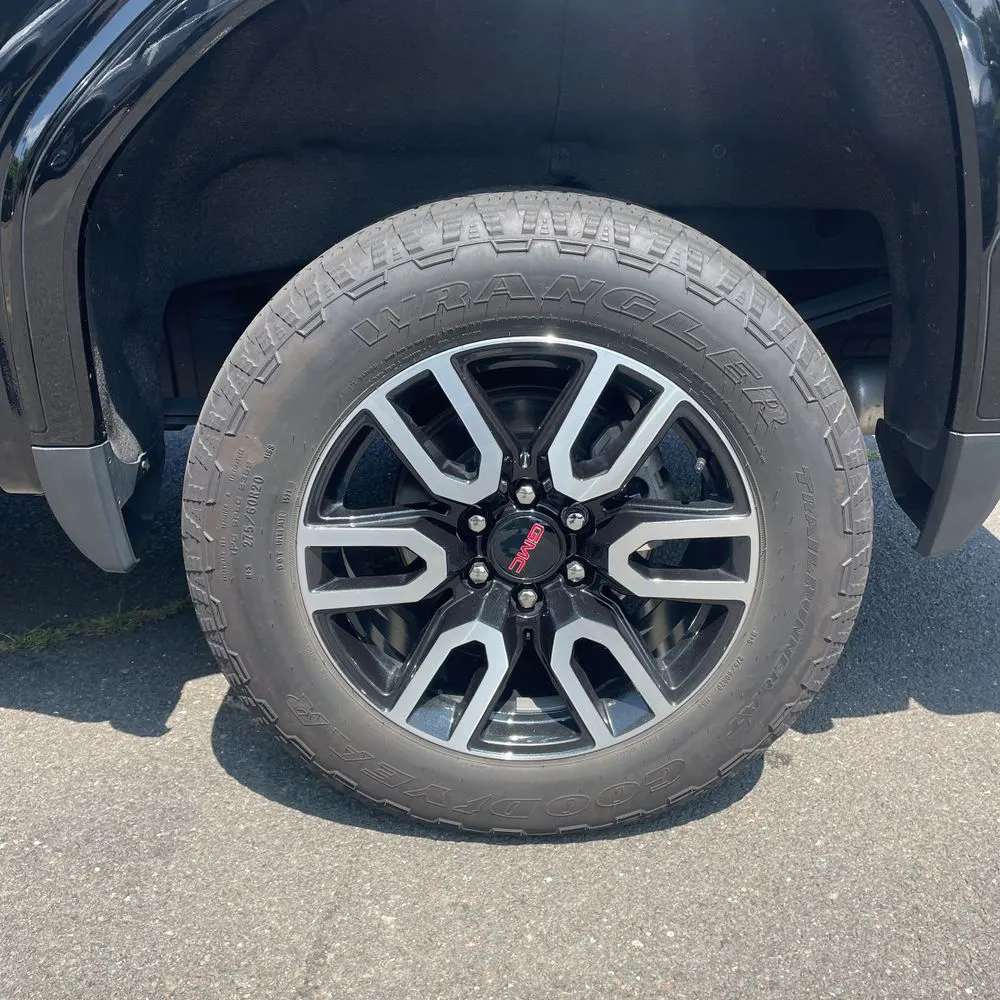 2023 GMC Sierra 1500 AT4
