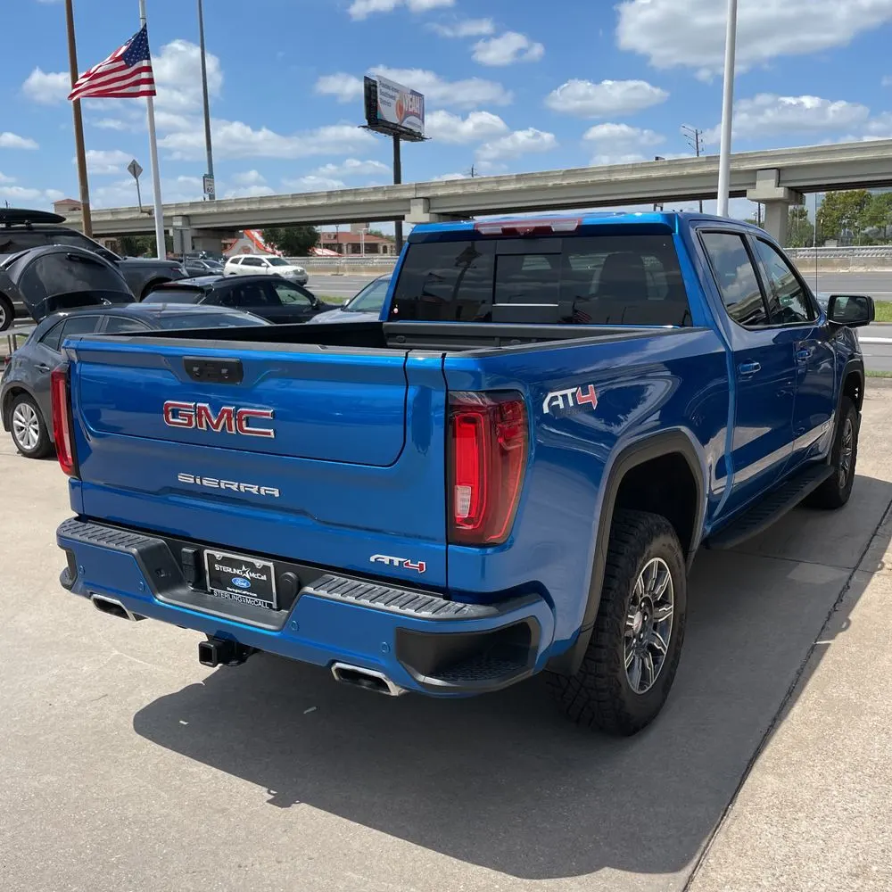 2024 GMC Sierra 1500 AT4