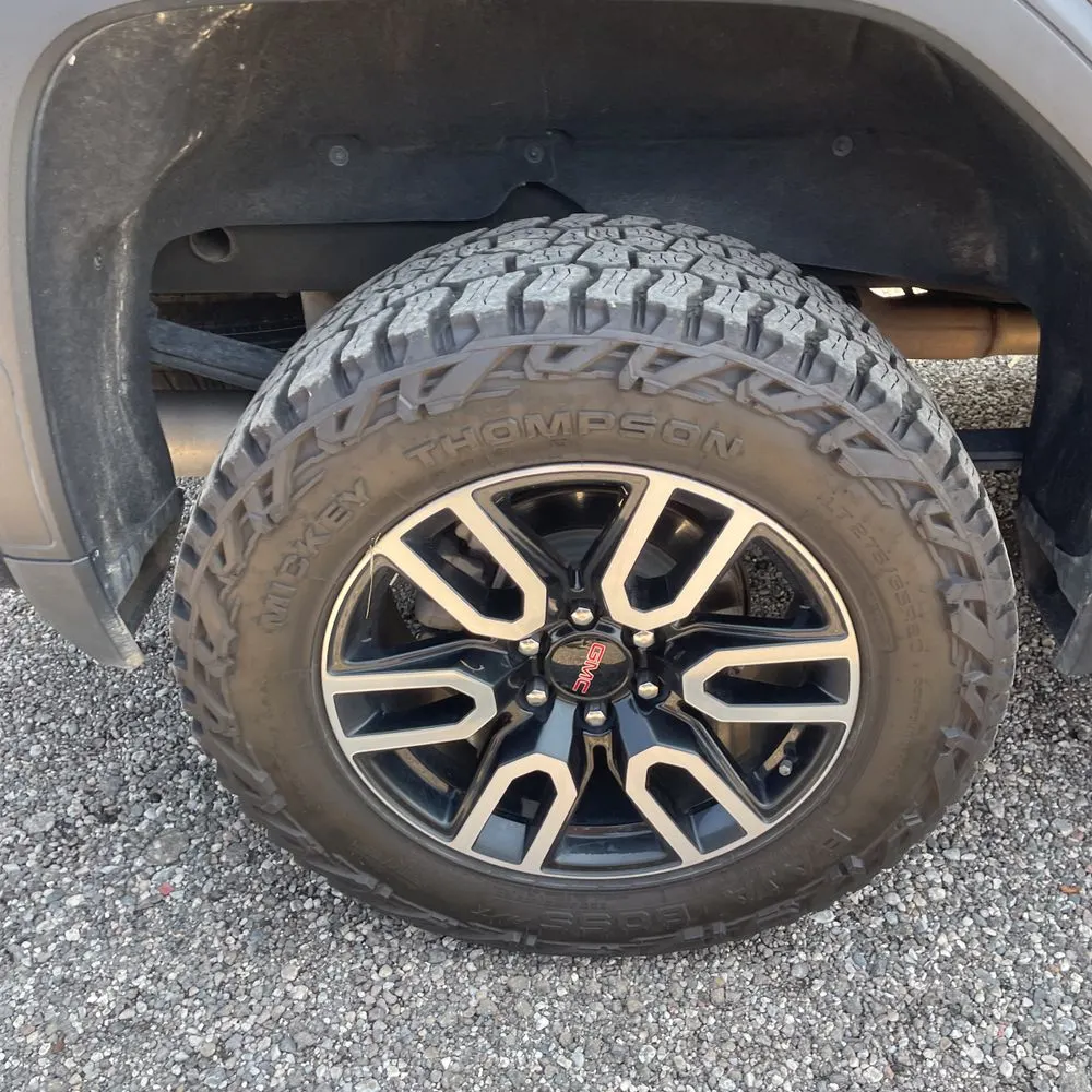 2023 GMC Sierra 1500 AT4