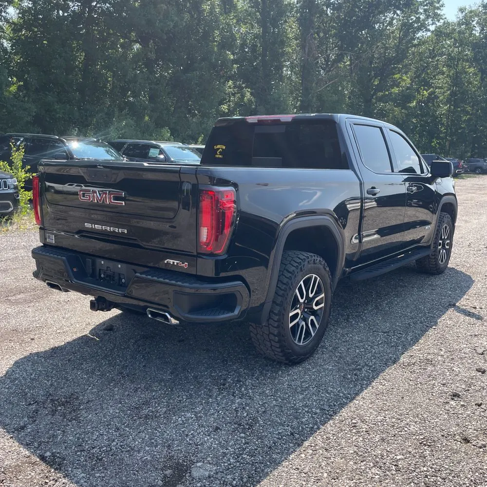2023 GMC Sierra 1500 AT4