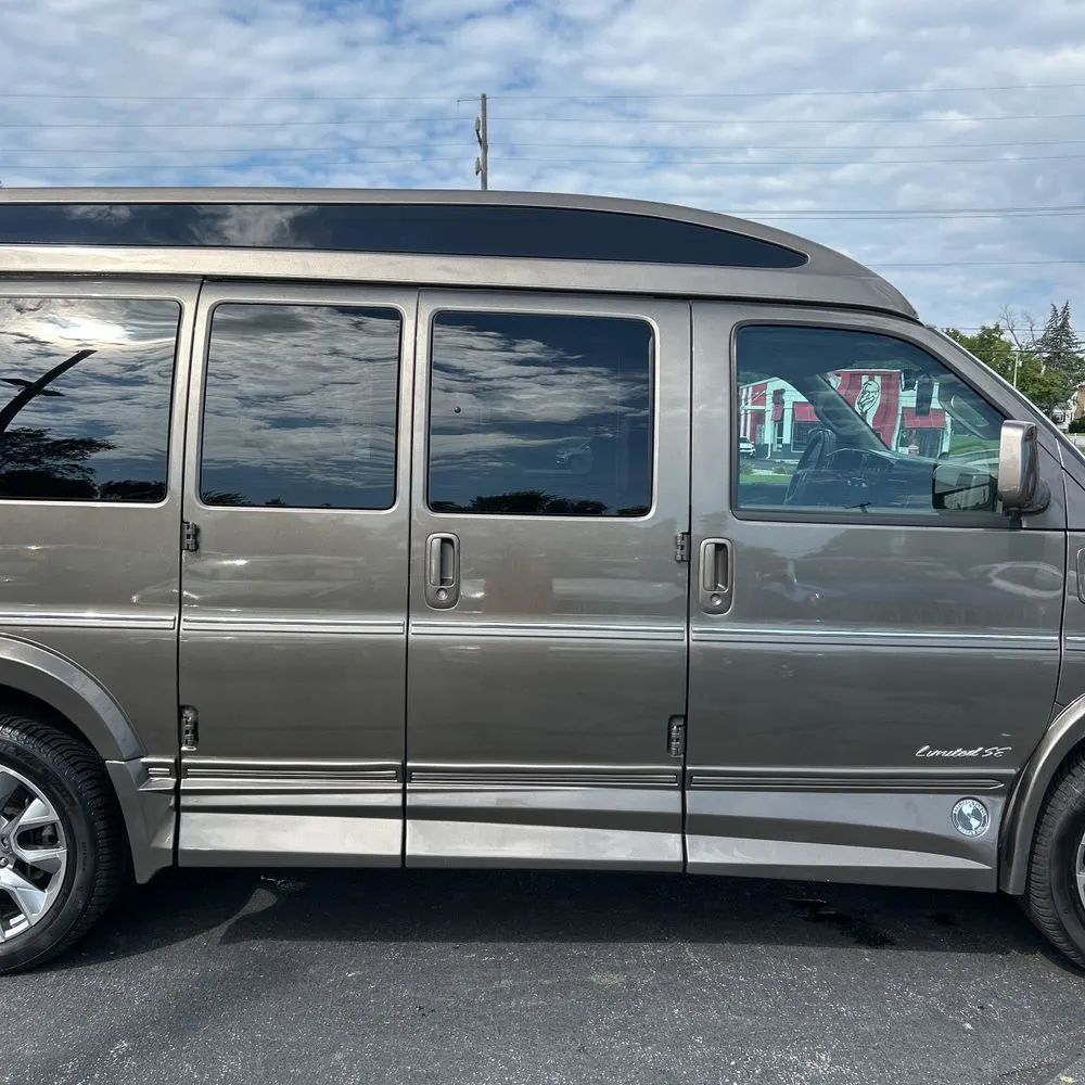 2023 GMC Savana 2500
