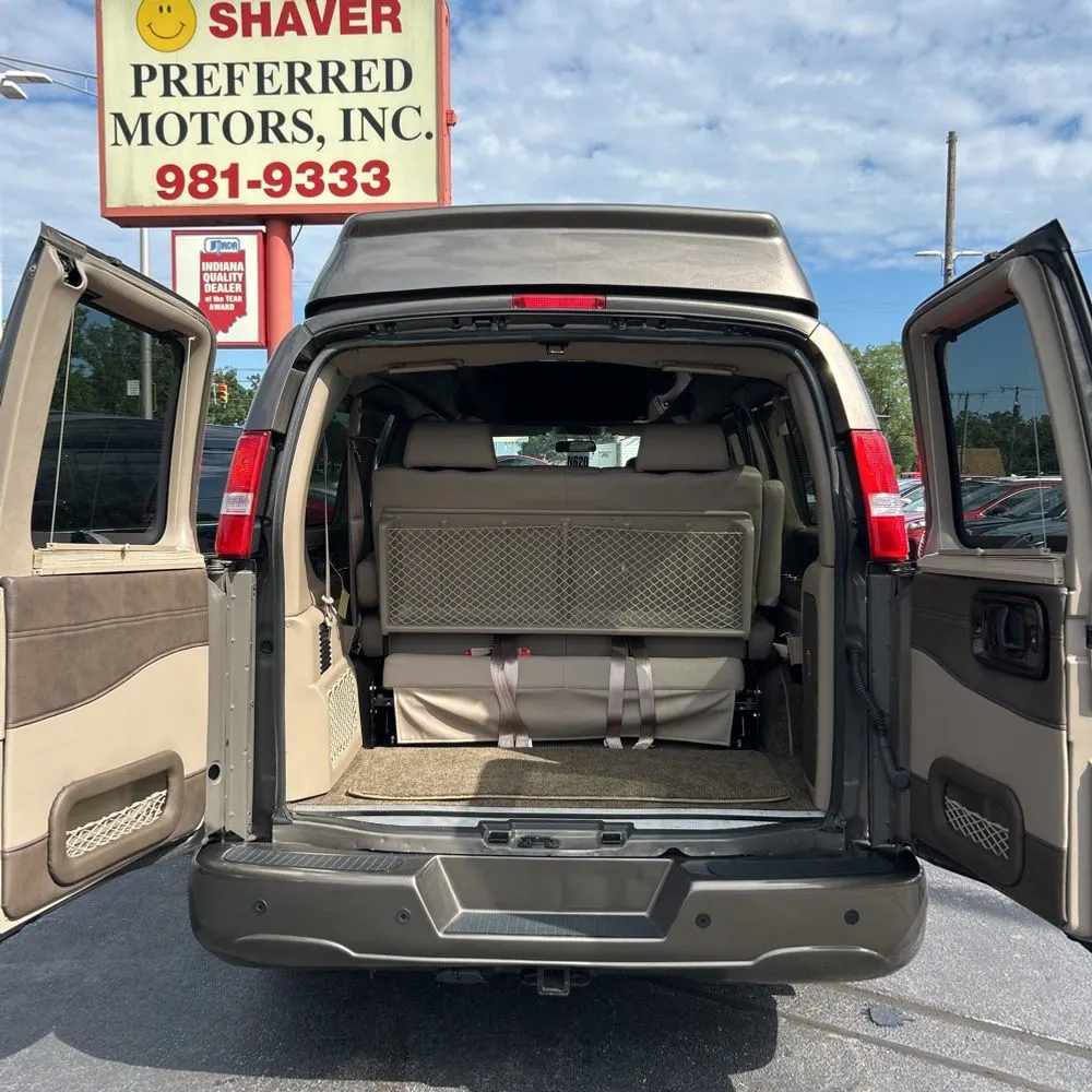 2023 GMC Savana 2500