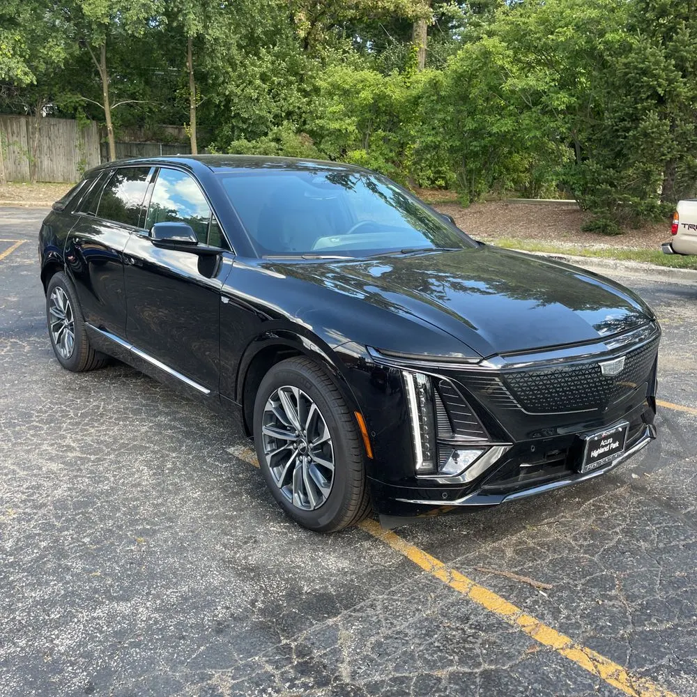 2025 Cadillac Lyriq Sport 1