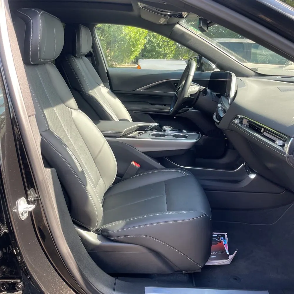 2025 Cadillac Lyriq Sport 1