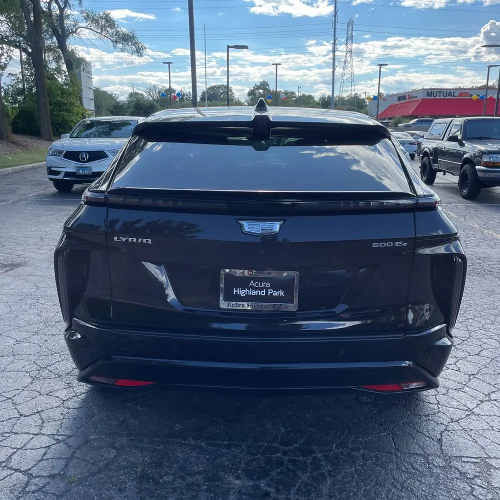 2025 Cadillac Lyriq Sport 1