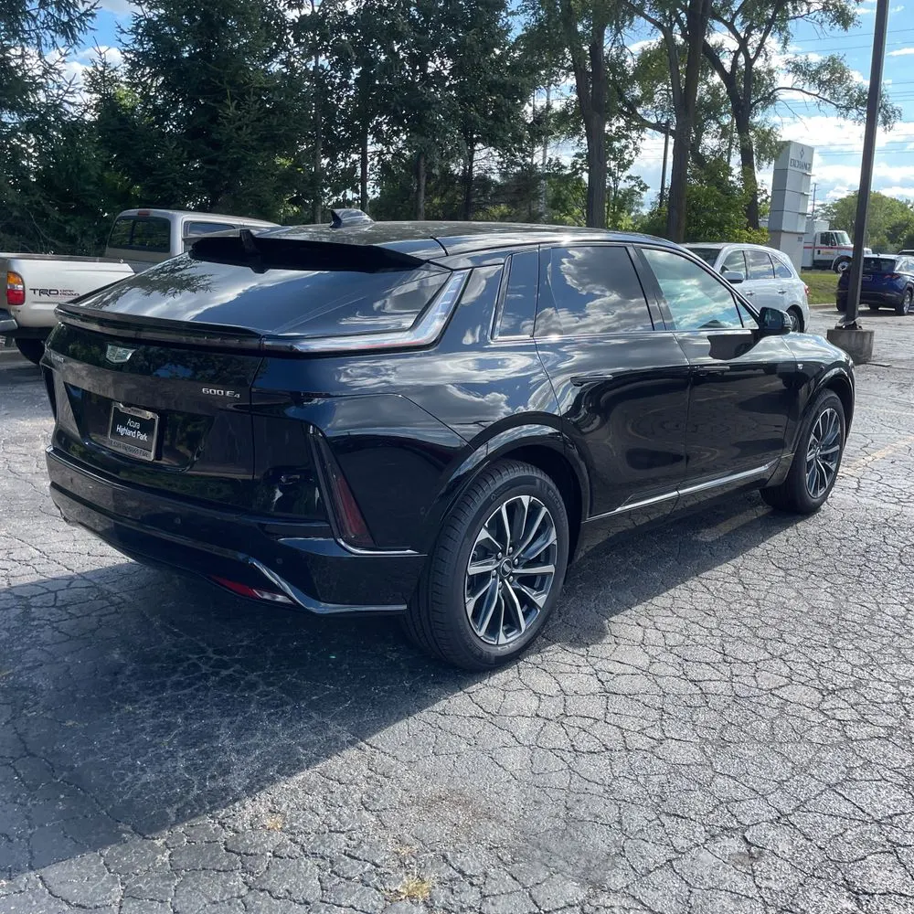 2025 Cadillac Lyriq Sport 1