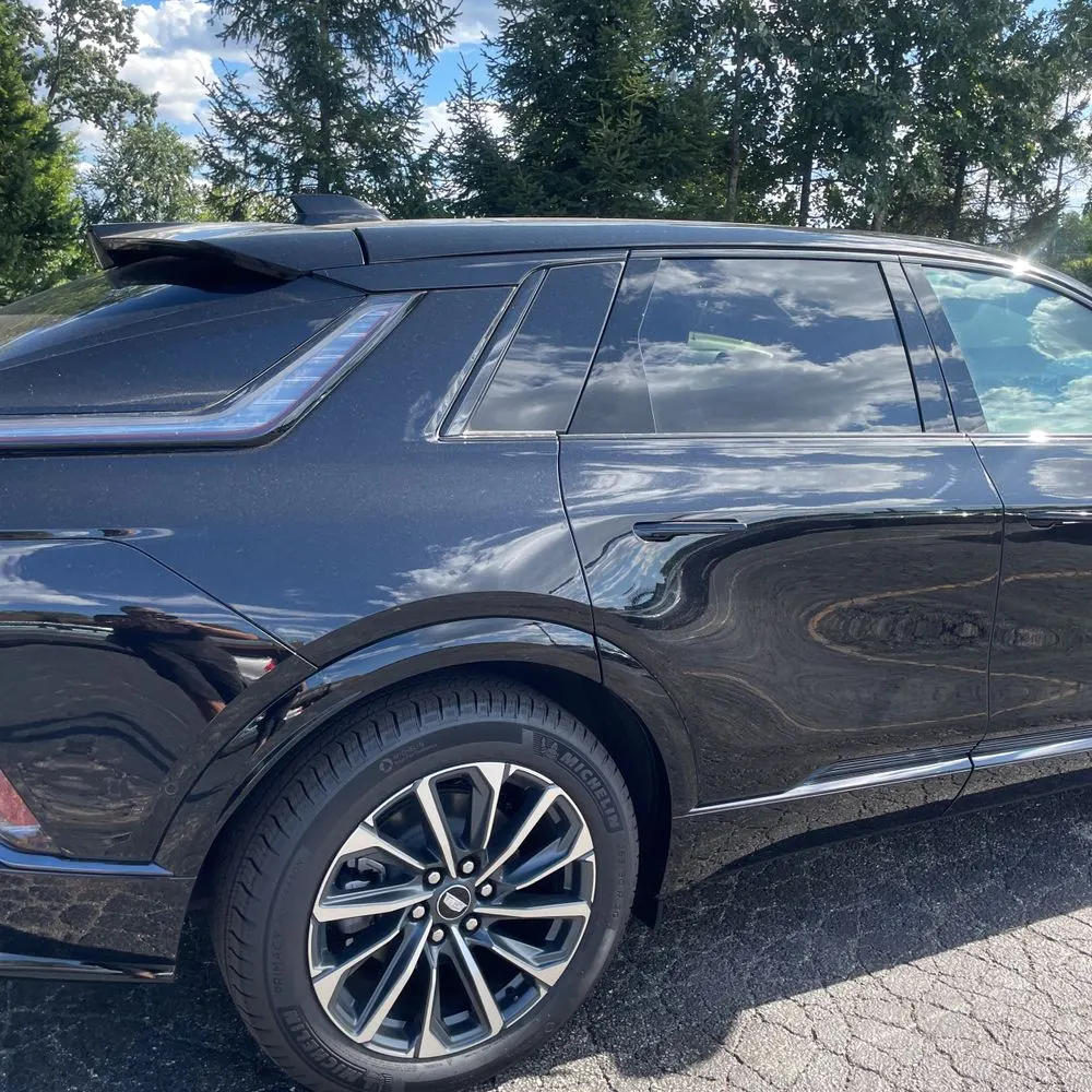 2025 Cadillac Lyriq Sport 1
