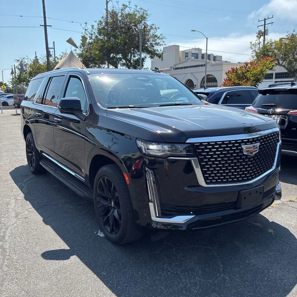 2023 Cadillac Escalade ESV Luxury