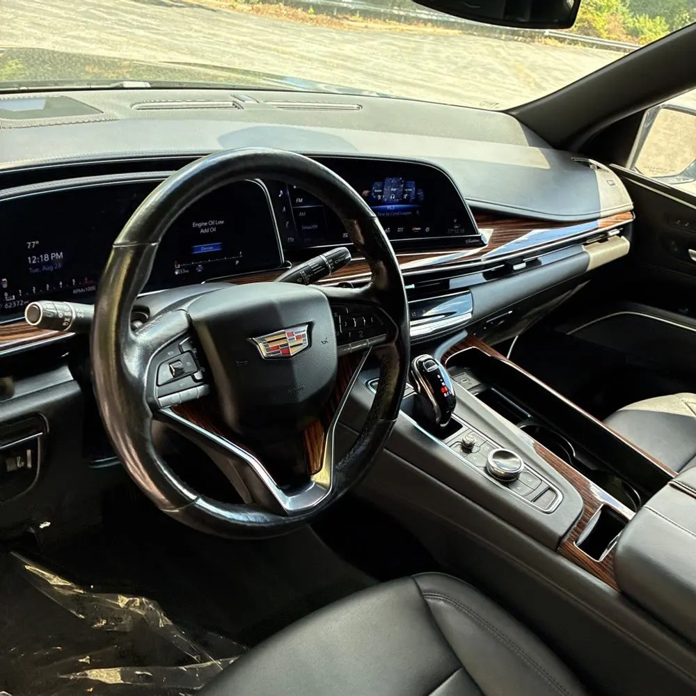 2022 Cadillac Escalade Luxury