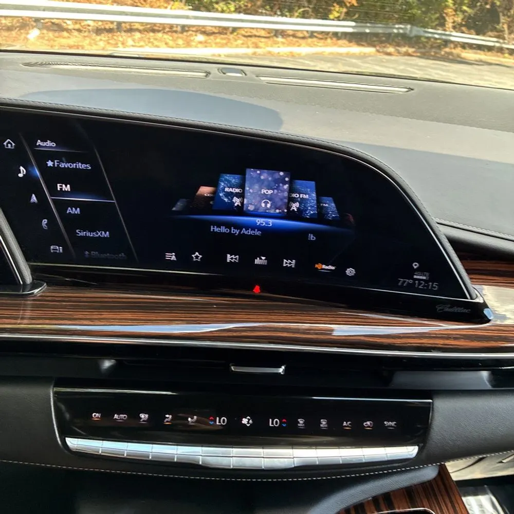 2022 Cadillac Escalade Luxury