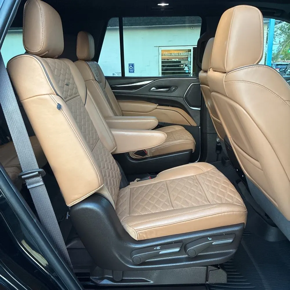 2022 Cadillac Escalade Premium Luxury