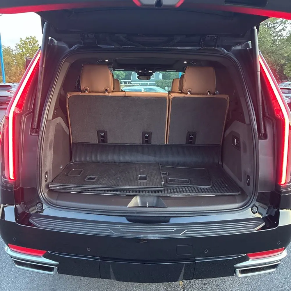 2022 Cadillac Escalade Premium Luxury
