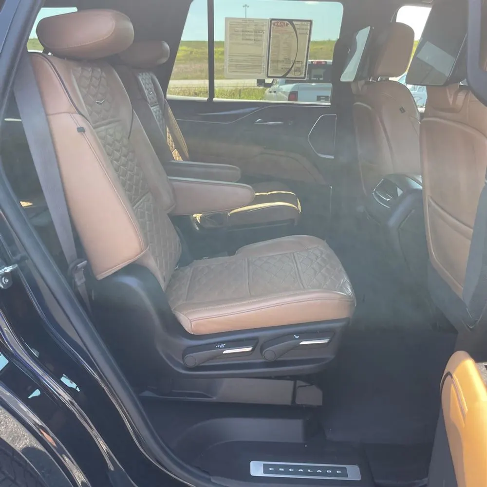 2021 Cadillac Escalade Sport