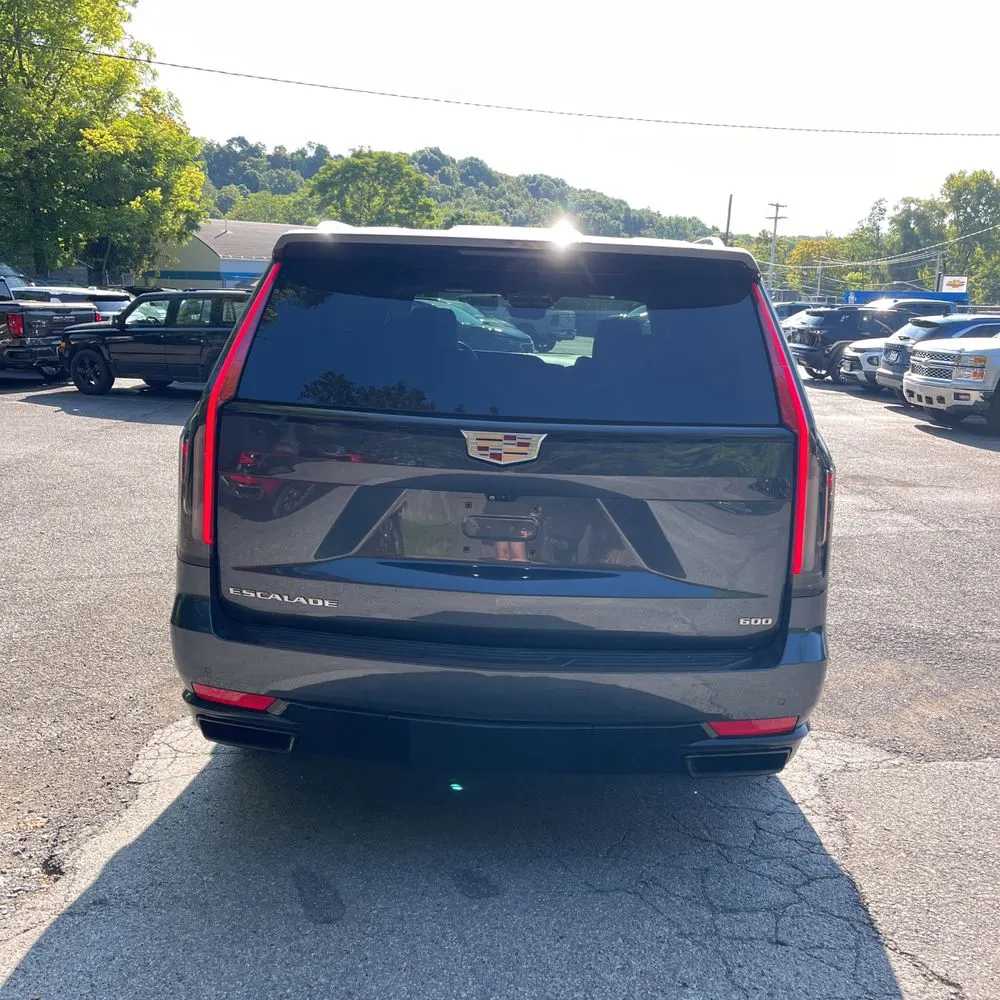 2021 Cadillac Escalade Sport
