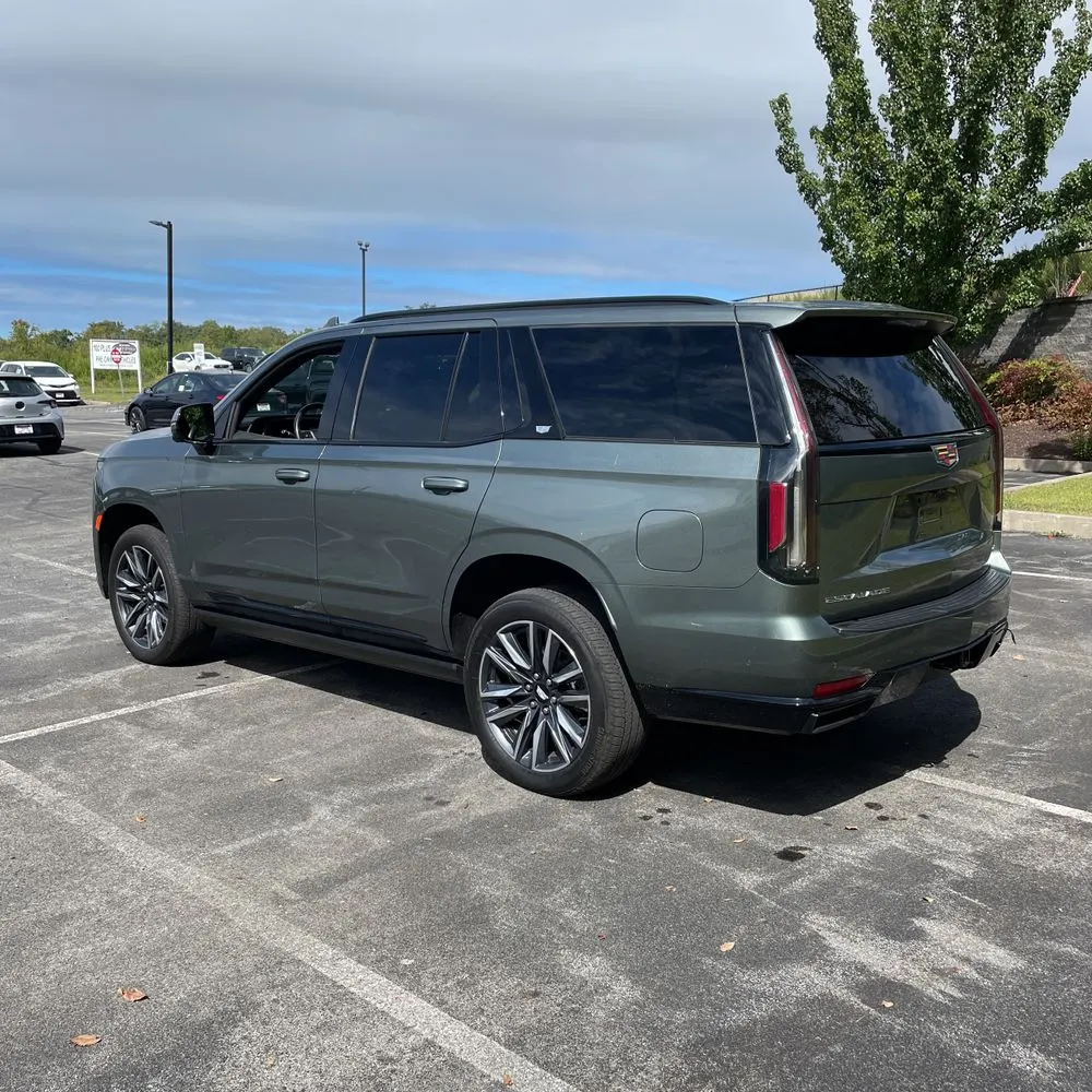 2023 Cadillac Escalade Sport