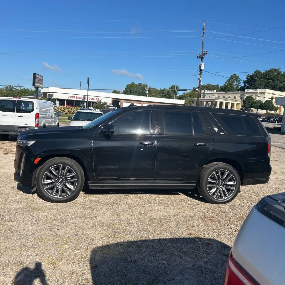 2022 Cadillac Escalade Sport