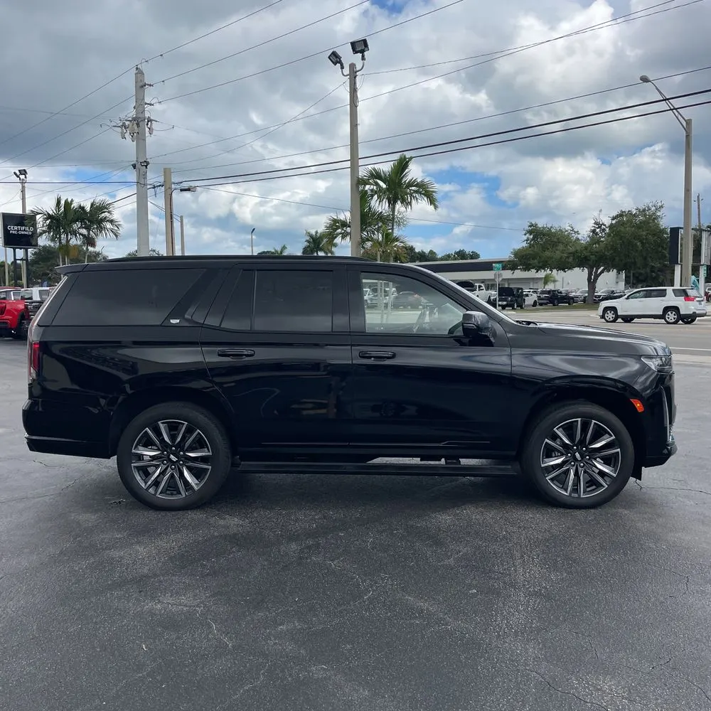 2024 Cadillac Escalade Sport