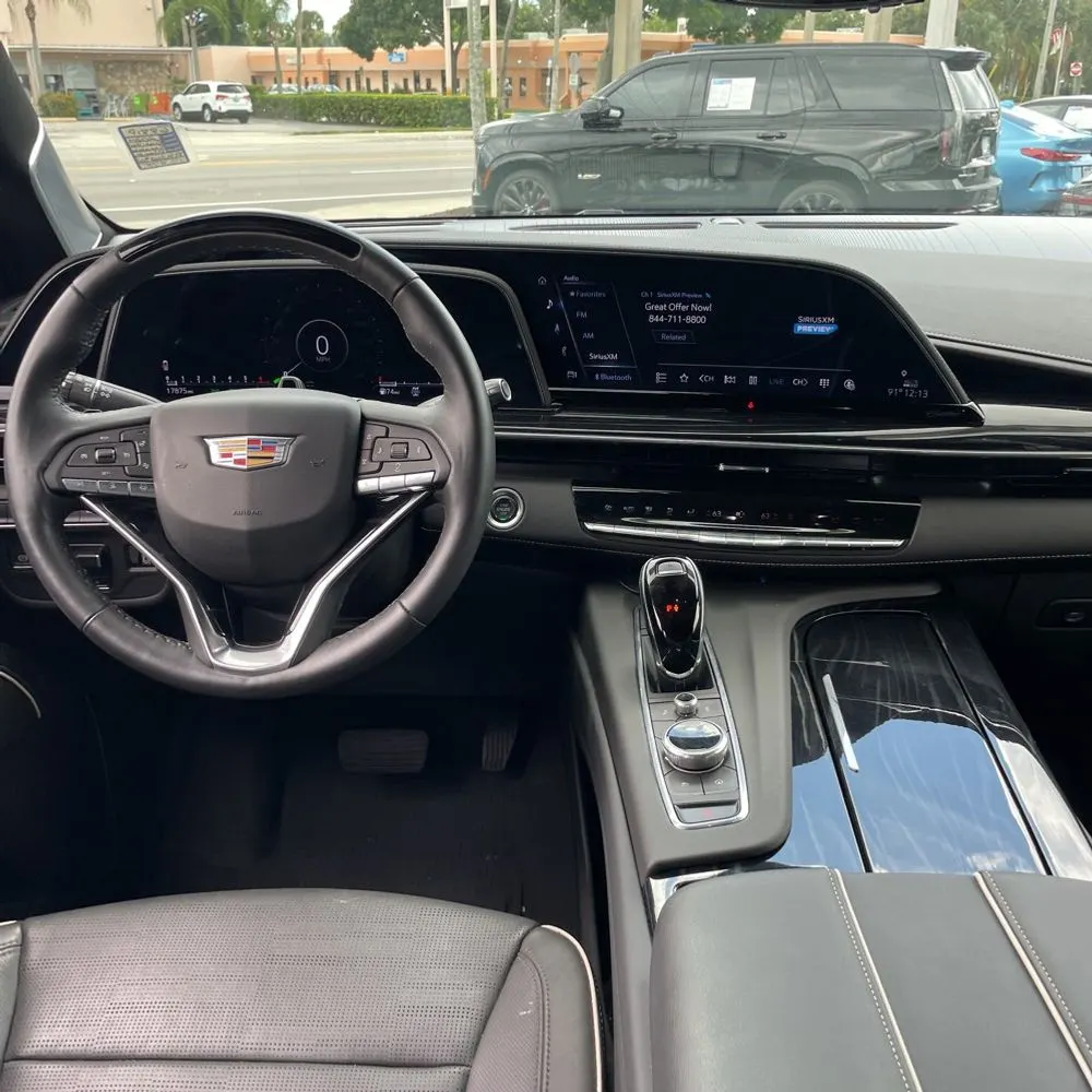 2024 Cadillac Escalade Sport