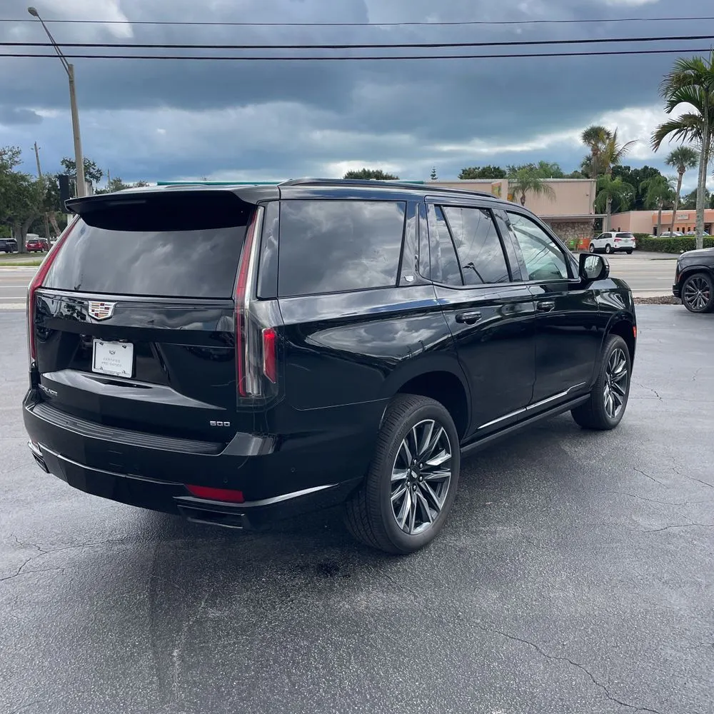 2024 Cadillac Escalade Sport