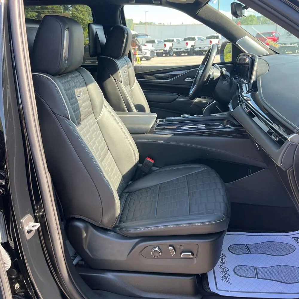 2023 Cadillac Escalade-V Base