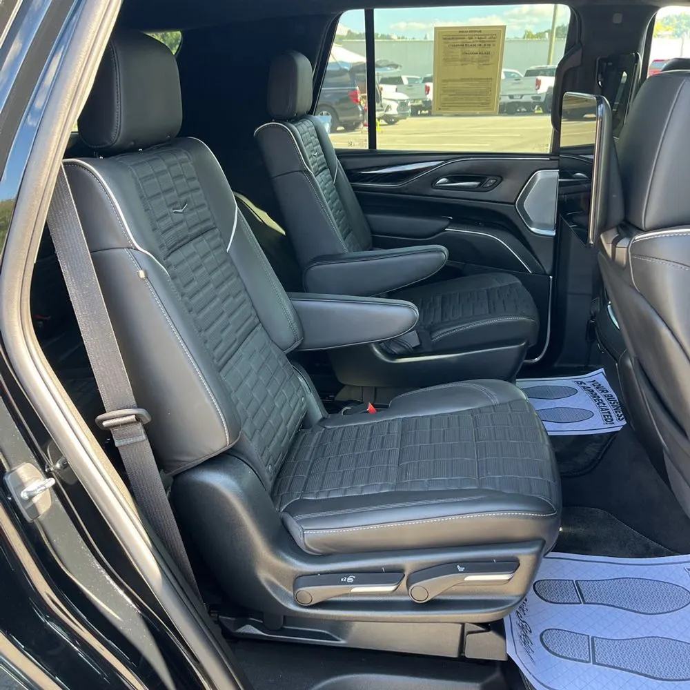 2023 Cadillac Escalade-V Base