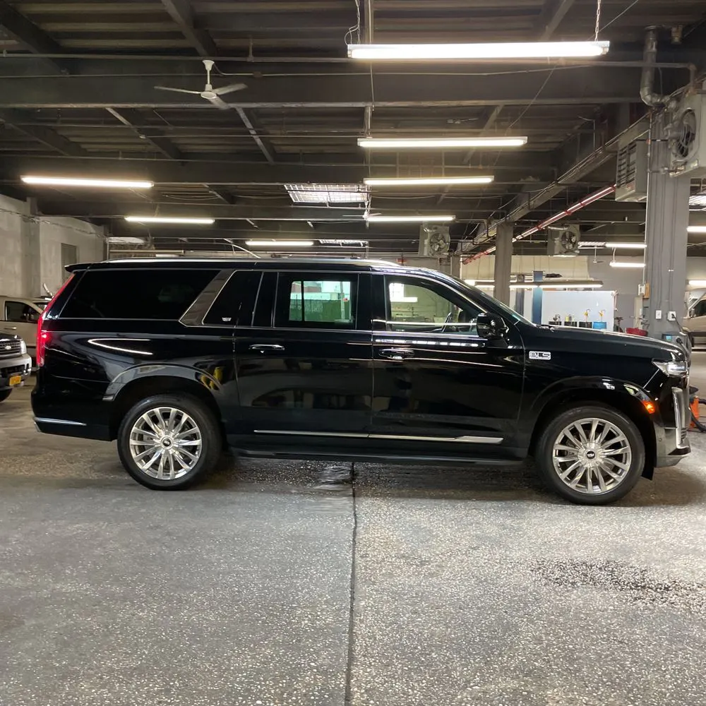 2023 Cadillac Escalade ESV Premium Luxury