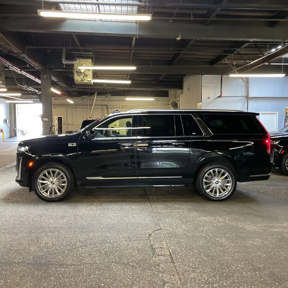 2023 Cadillac Escalade ESV Premium Luxury