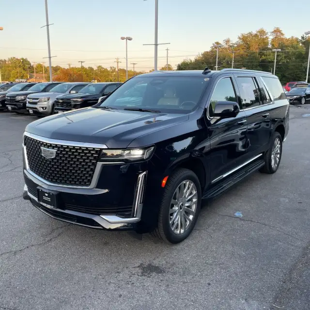 2024 Cadillac Escalade ESV Premium Luxury